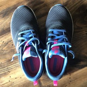 New Balance women’s sneakers